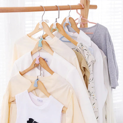 Space-Saving Clothes Hanger Connector Hooks